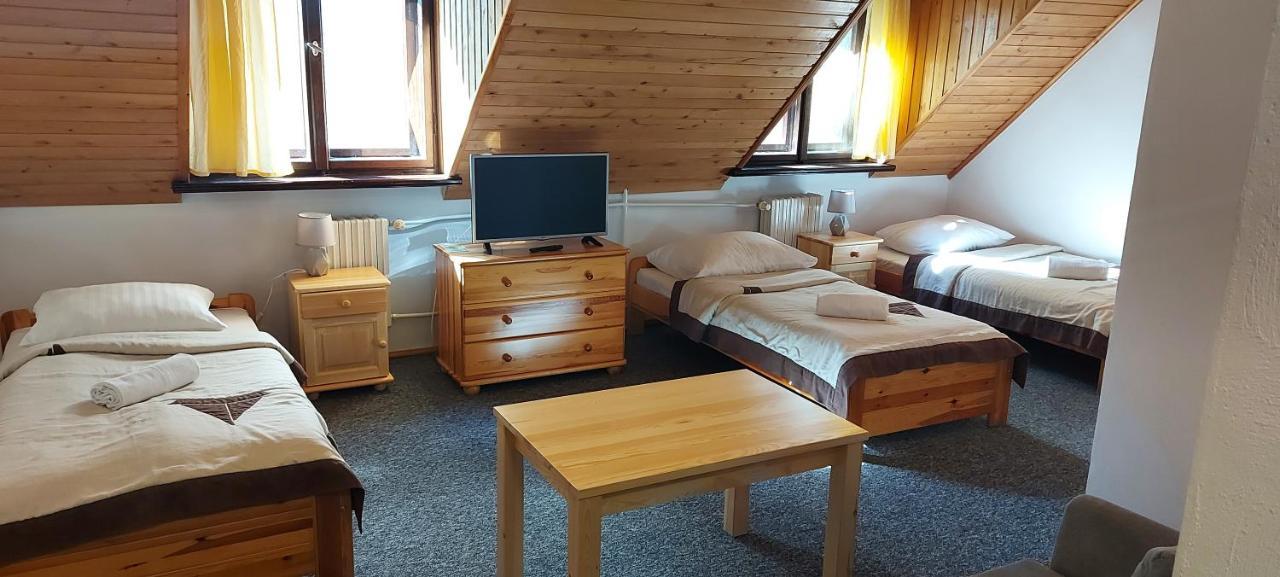 PAN Dom Pracy Twórczej w Wierzbie Wierzba Exterior foto